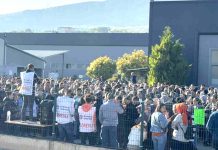 Tokat’ta sendika değiştiren tekstil işçileri kapı önünde!