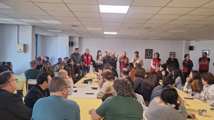 İzmir'de Buca Belediyesi işçileri iş bıraktı