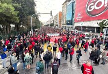 İzBB işçileri hakları için çıplak ayakla yürüdü!