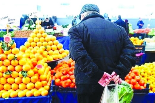 1757847602-aclik-siniri-asgari-ucreti-yoksulluk-siniri-ise-90-bin-tlyi-gecti-817x_